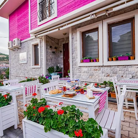 Ada Olympos Frühstückspension Bozcaada